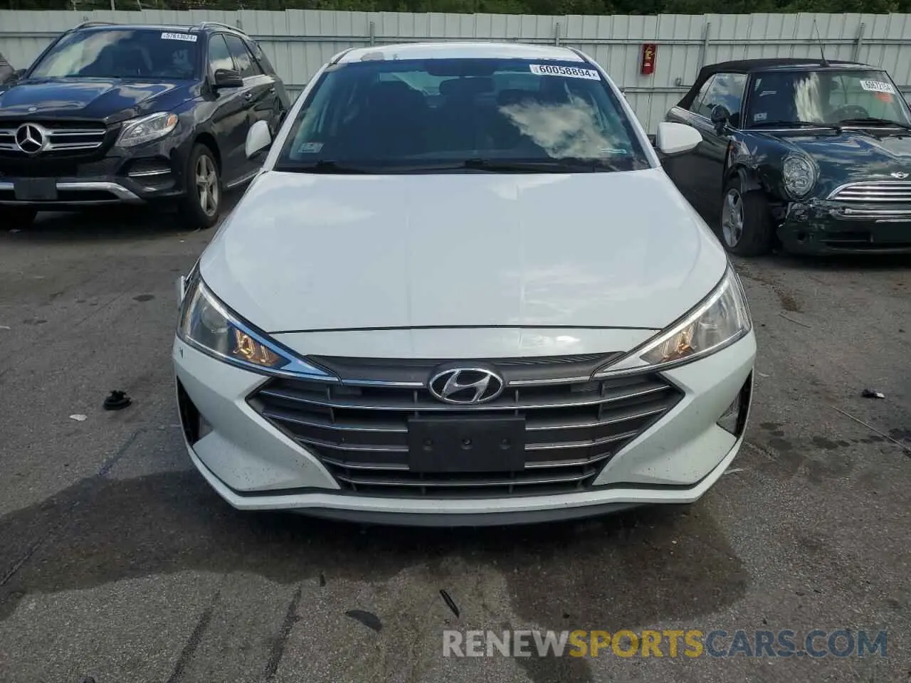 5 Photograph of a damaged car 5NPD74LF7KH467359 HYUNDAI ELANTRA 2019
