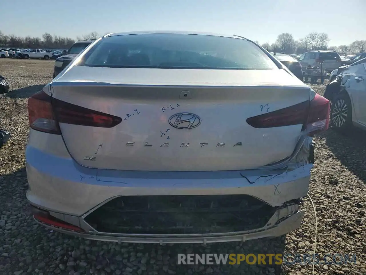 6 Photograph of a damaged car 5NPD74LF7KH470813 HYUNDAI ELANTRA 2019