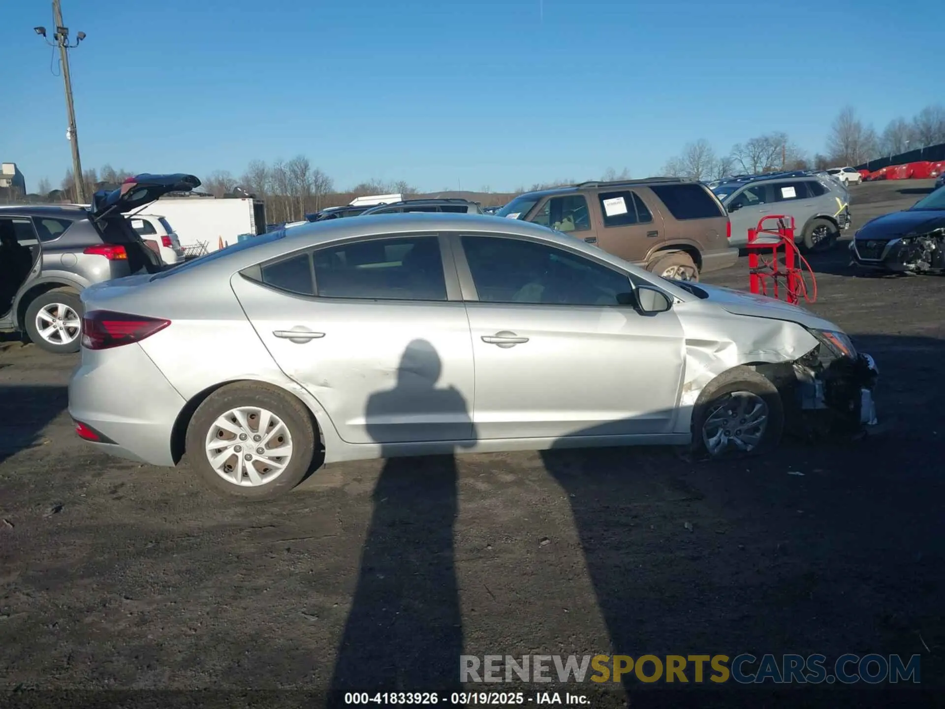 13 Photograph of a damaged car 5NPD74LF7KH493749 HYUNDAI ELANTRA 2019