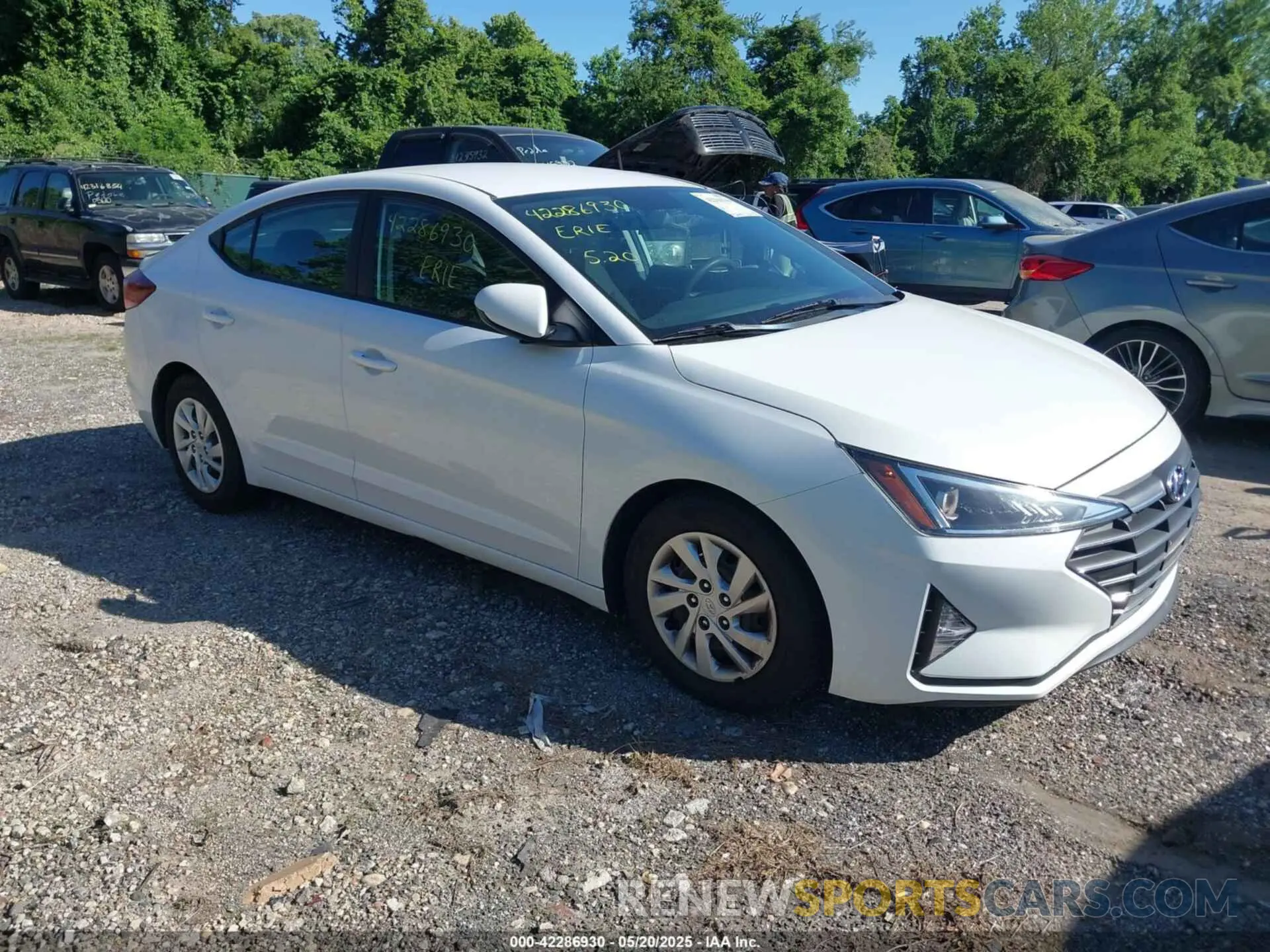 1 Photograph of a damaged car 5NPD74LF8KH406621 HYUNDAI ELANTRA 2019