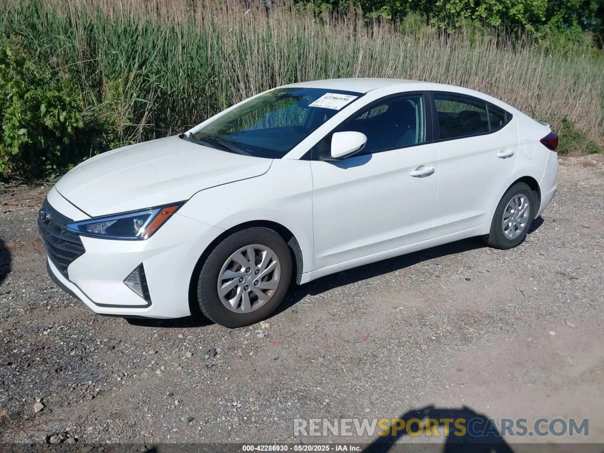 2 Photograph of a damaged car 5NPD74LF8KH406621 HYUNDAI ELANTRA 2019