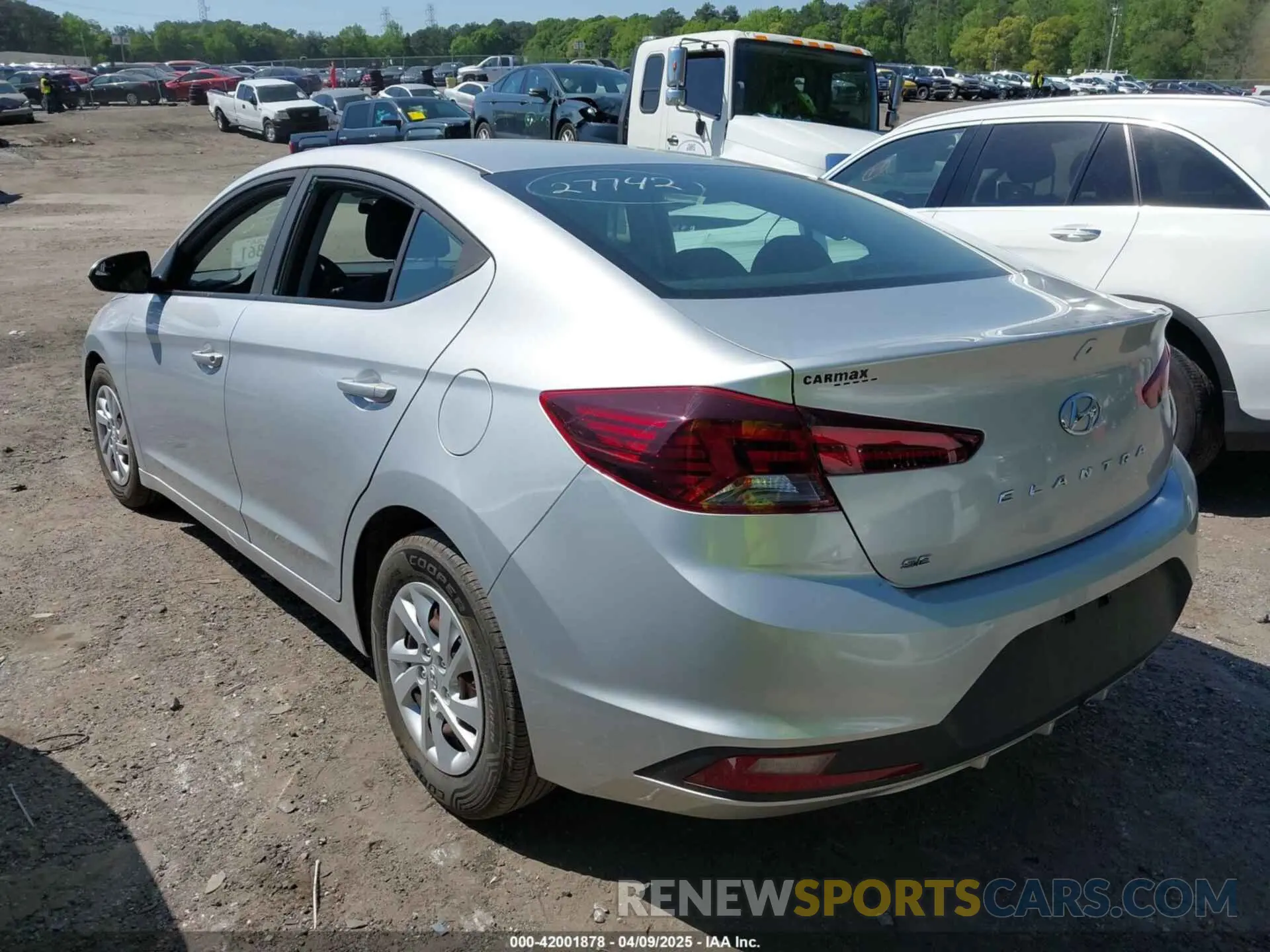 3 Photograph of a damaged car 5NPD74LF8KH406795 HYUNDAI ELANTRA 2019