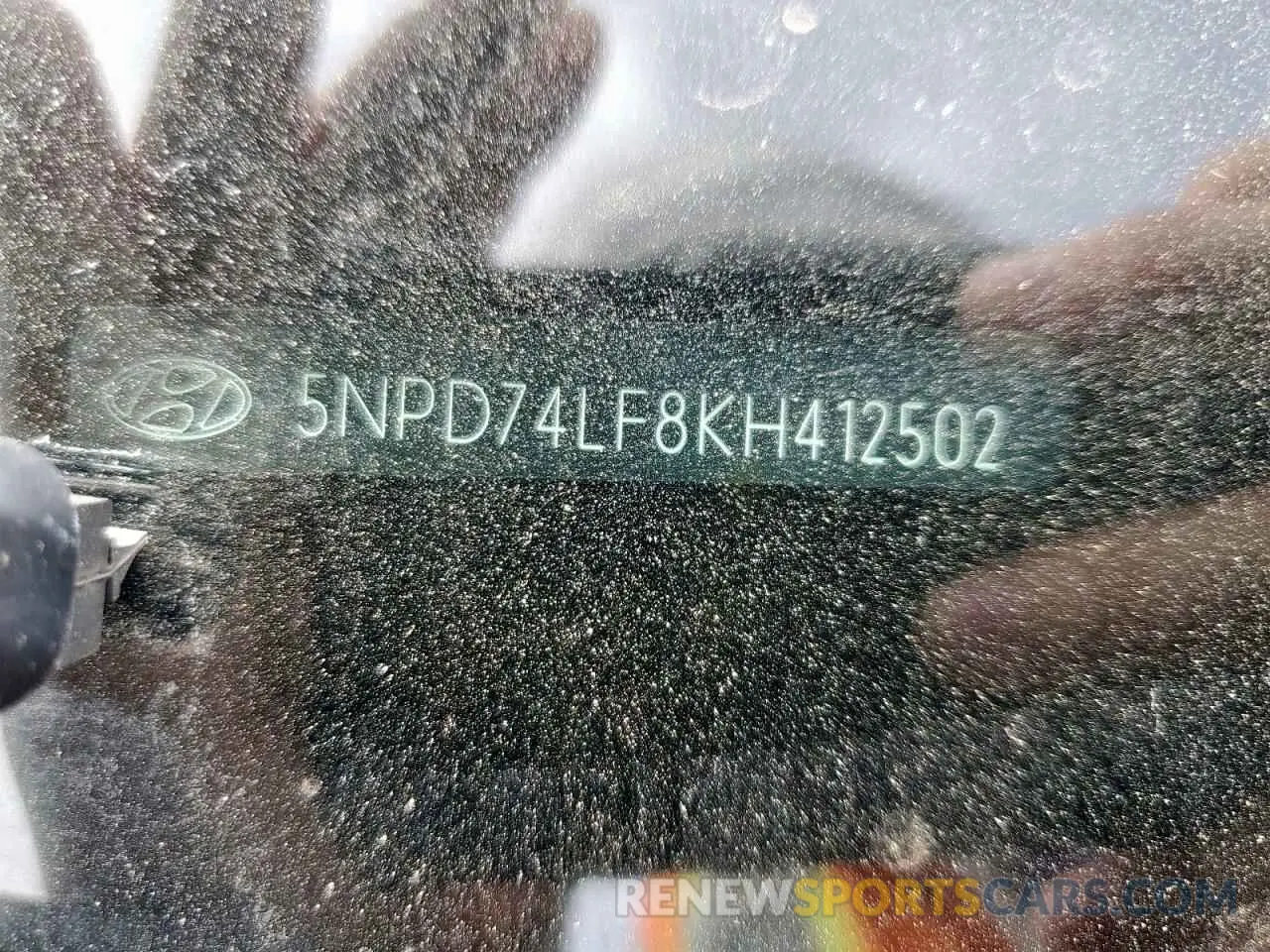 14 Photograph of a damaged car 5NPD74LF8KH412502 HYUNDAI ELANTRA 2019