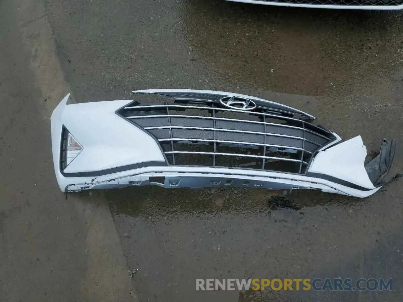 12 Photograph of a damaged car 5NPD74LF8KH422950 HYUNDAI ELANTRA 2019