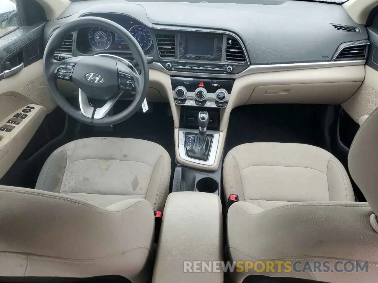 8 Photograph of a damaged car 5NPD74LF8KH422950 HYUNDAI ELANTRA 2019
