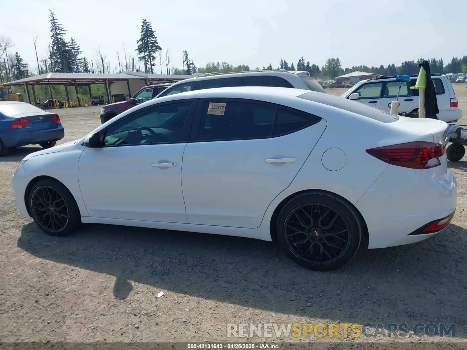 14 Photograph of a damaged car 5NPD74LF8KH433480 HYUNDAI ELANTRA 2019