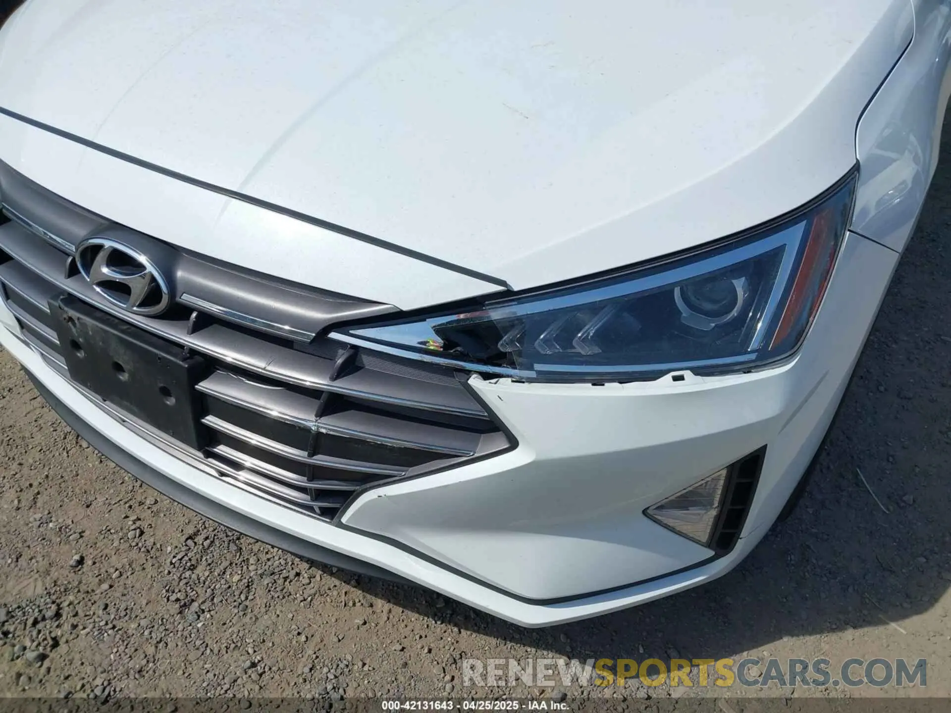 6 Photograph of a damaged car 5NPD74LF8KH433480 HYUNDAI ELANTRA 2019