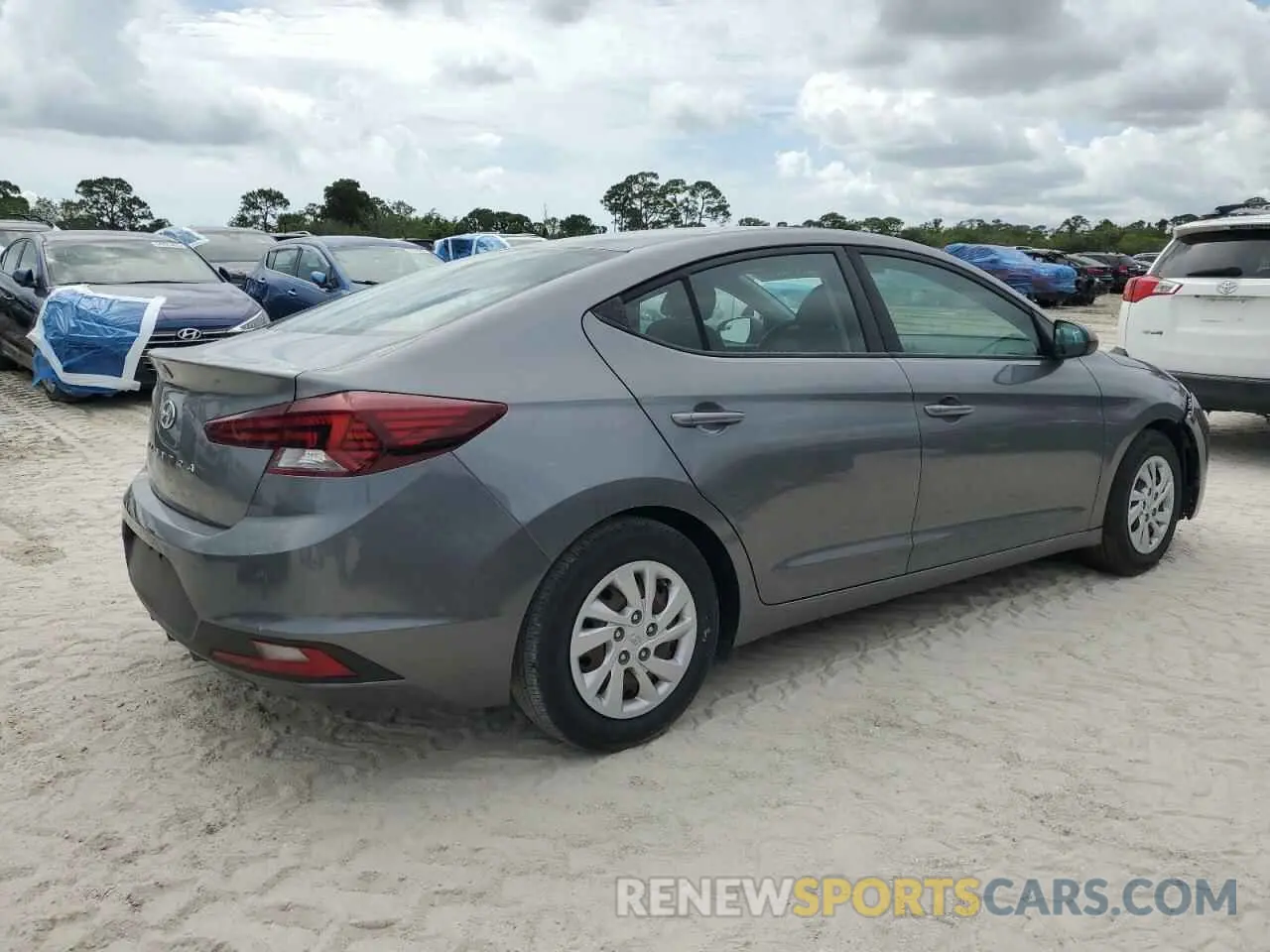 3 Photograph of a damaged car 5NPD74LF8KH435780 HYUNDAI ELANTRA 2019