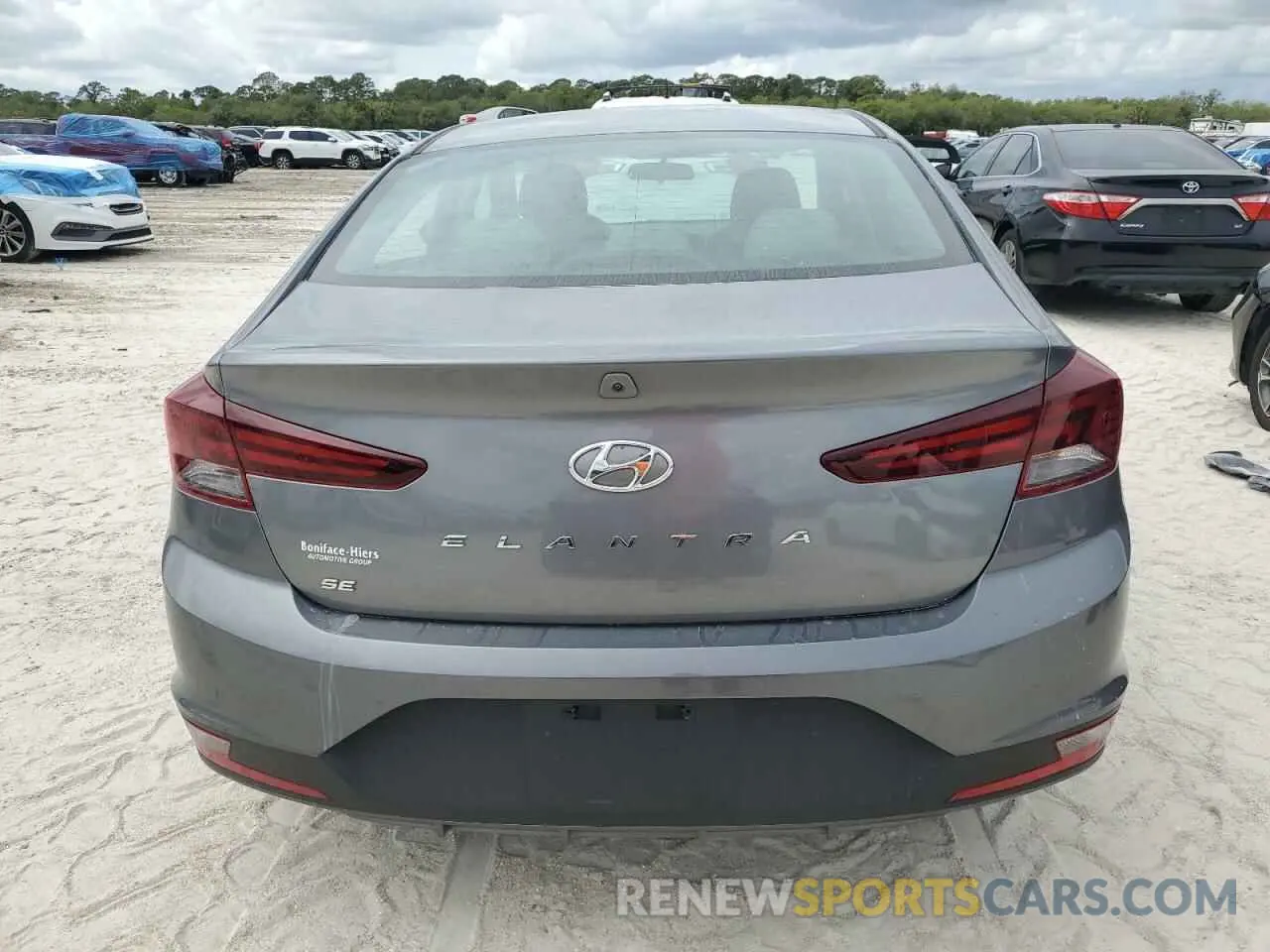 6 Photograph of a damaged car 5NPD74LF8KH435780 HYUNDAI ELANTRA 2019