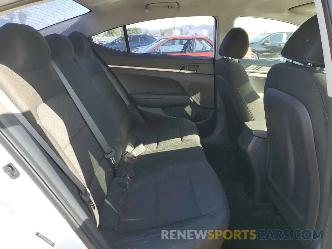 10 Photograph of a damaged car 5NPD74LF8KH450716 HYUNDAI ELANTRA 2019