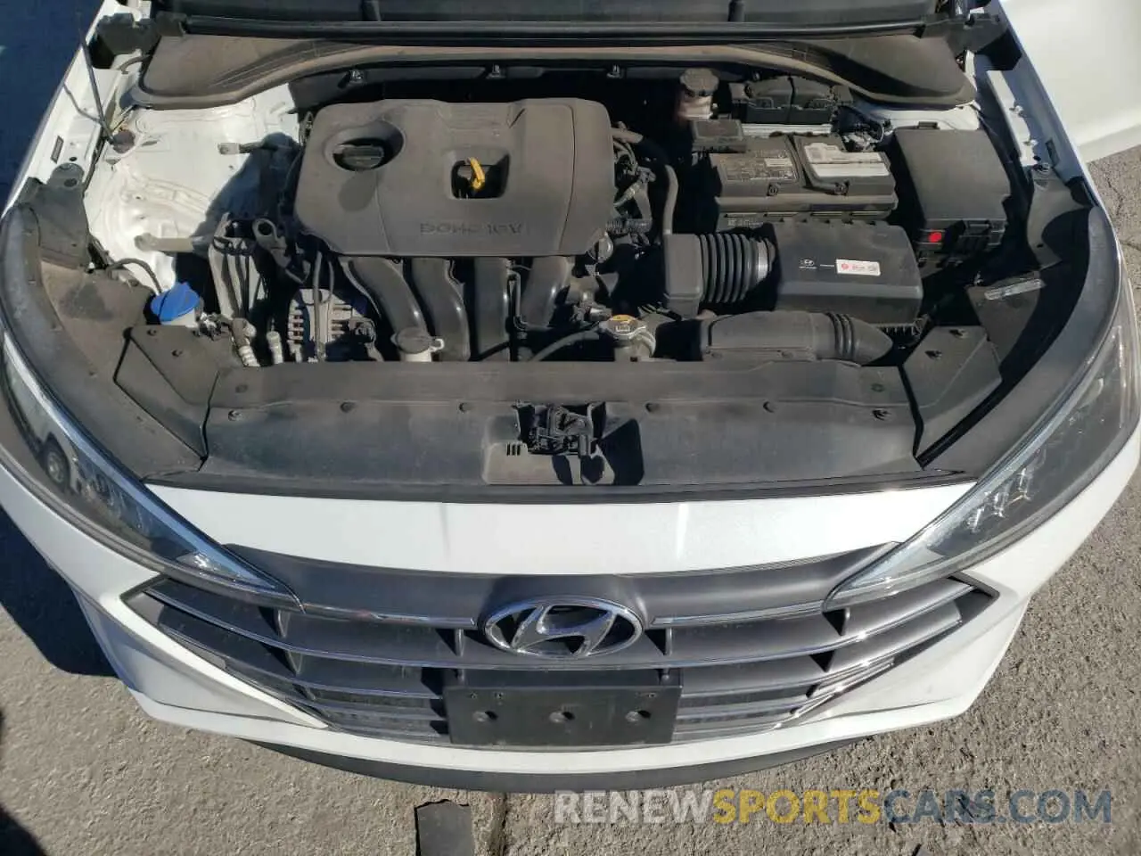 11 Photograph of a damaged car 5NPD74LF8KH470528 HYUNDAI ELANTRA 2019