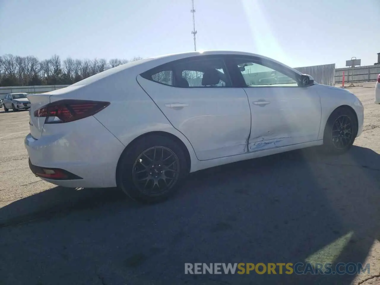 3 Photograph of a damaged car 5NPD74LF8KH470528 HYUNDAI ELANTRA 2019