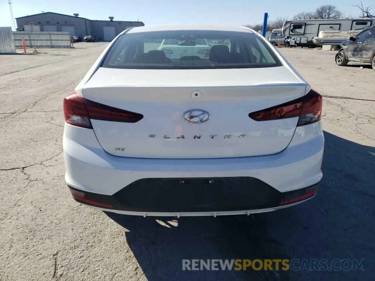 6 Photograph of a damaged car 5NPD74LF8KH470528 HYUNDAI ELANTRA 2019