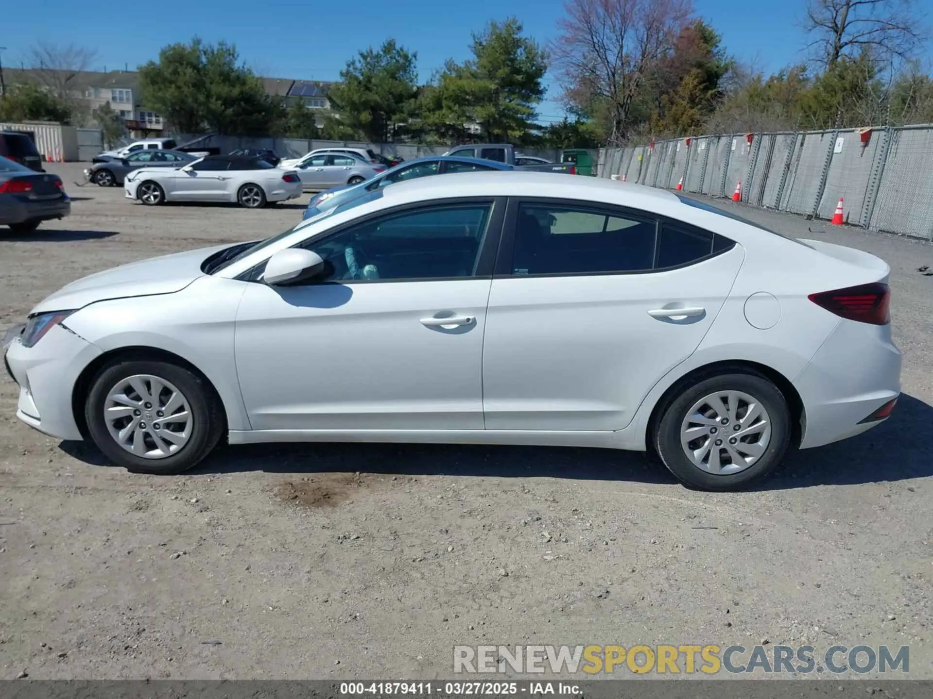 14 Photograph of a damaged car 5NPD74LF8KH474546 HYUNDAI ELANTRA 2019