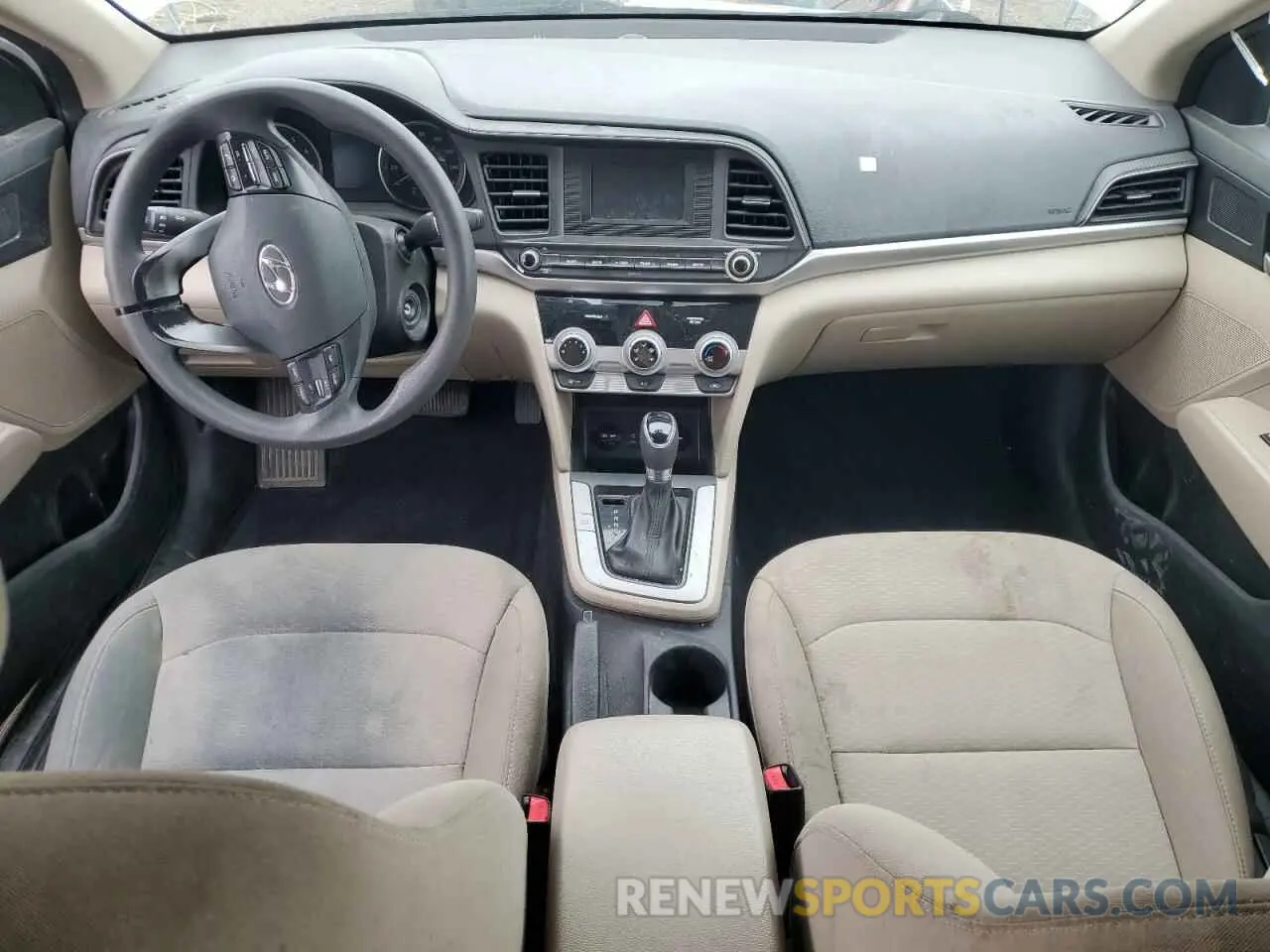 8 Photograph of a damaged car 5NPD74LF8KH491220 HYUNDAI ELANTRA 2019