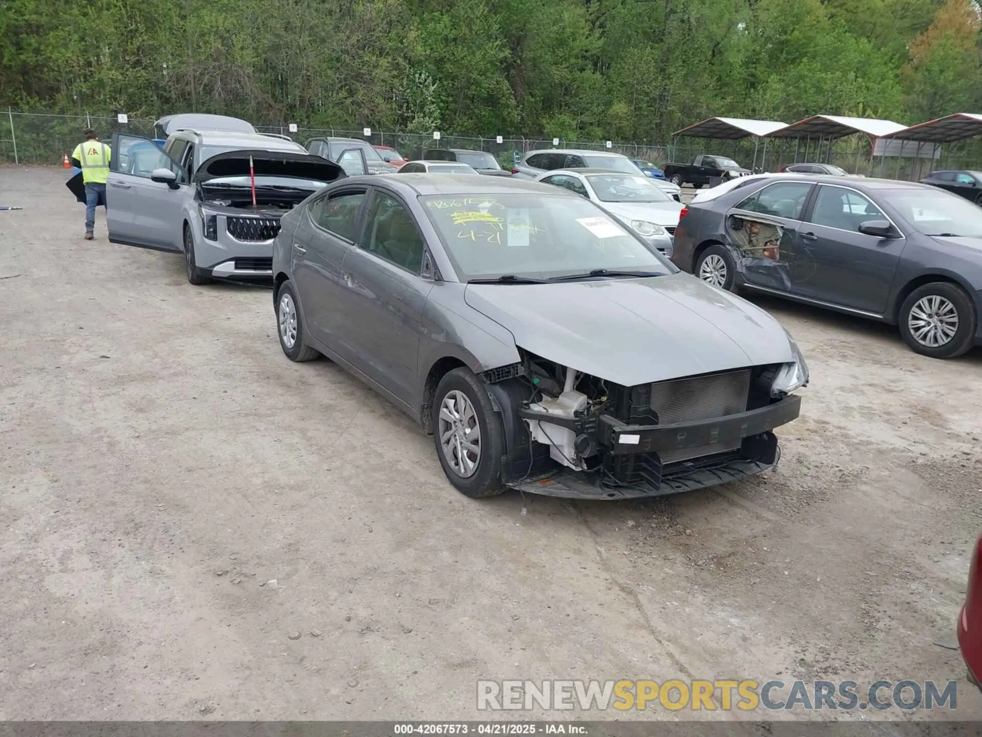 1 Photograph of a damaged car 5NPD74LF8KH492643 HYUNDAI ELANTRA 2019