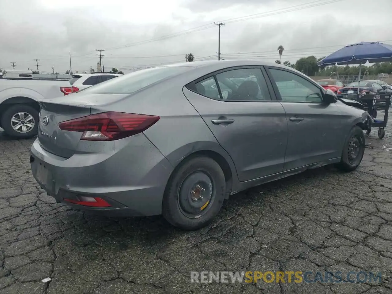 3 Photograph of a damaged car 5NPD74LF8KH493310 HYUNDAI ELANTRA 2019