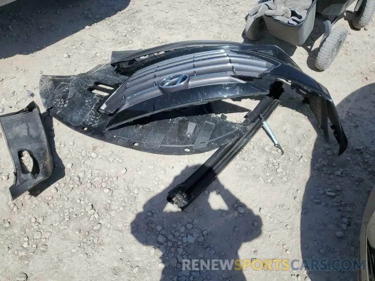 12 Photograph of a damaged car 5NPD74LF9KH416364 HYUNDAI ELANTRA 2019