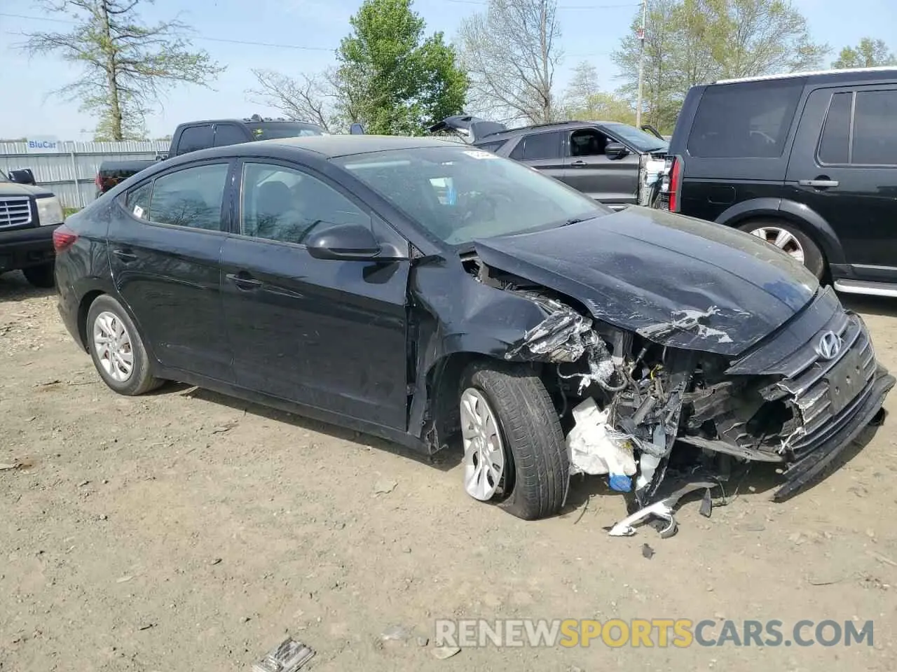 4 Photograph of a damaged car 5NPD74LF9KH435836 HYUNDAI ELANTRA 2019