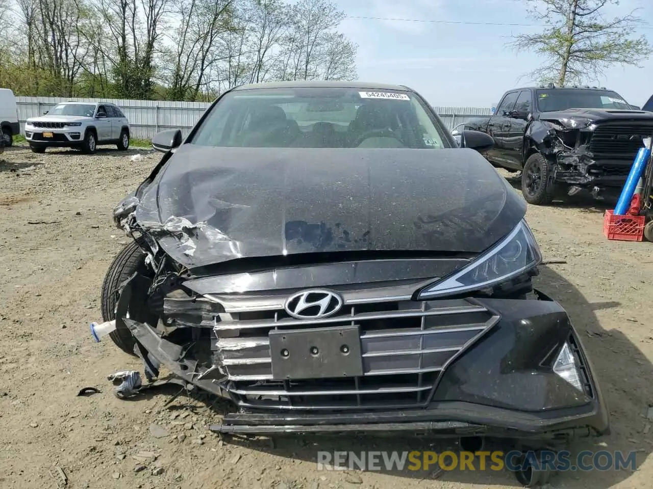 5 Photograph of a damaged car 5NPD74LF9KH435836 HYUNDAI ELANTRA 2019