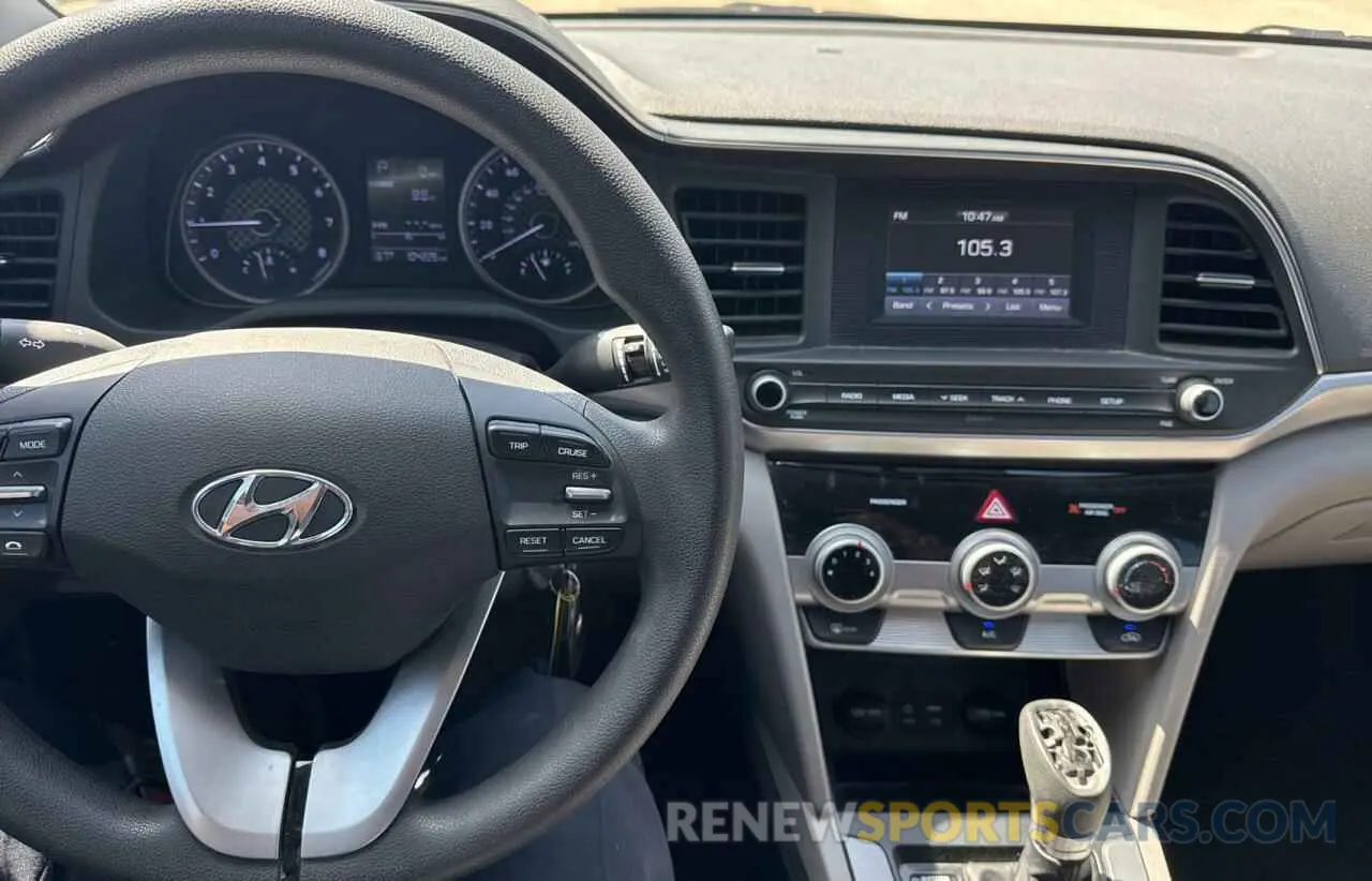 9 Photograph of a damaged car 5NPD74LF9KH462065 HYUNDAI ELANTRA 2019