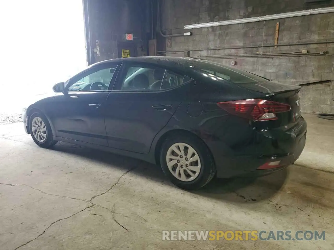 2 Photograph of a damaged car 5NPD74LFXKH406510 HYUNDAI ELANTRA 2019