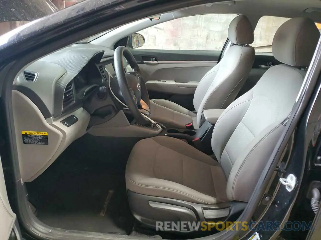 7 Photograph of a damaged car 5NPD74LFXKH406510 HYUNDAI ELANTRA 2019