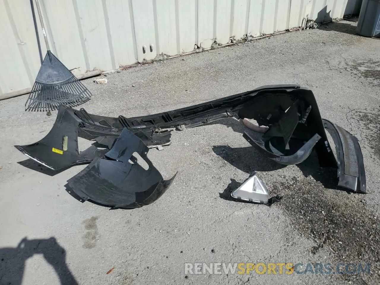 12 Photograph of a damaged car 5NPD74LFXKH410606 HYUNDAI ELANTRA 2019