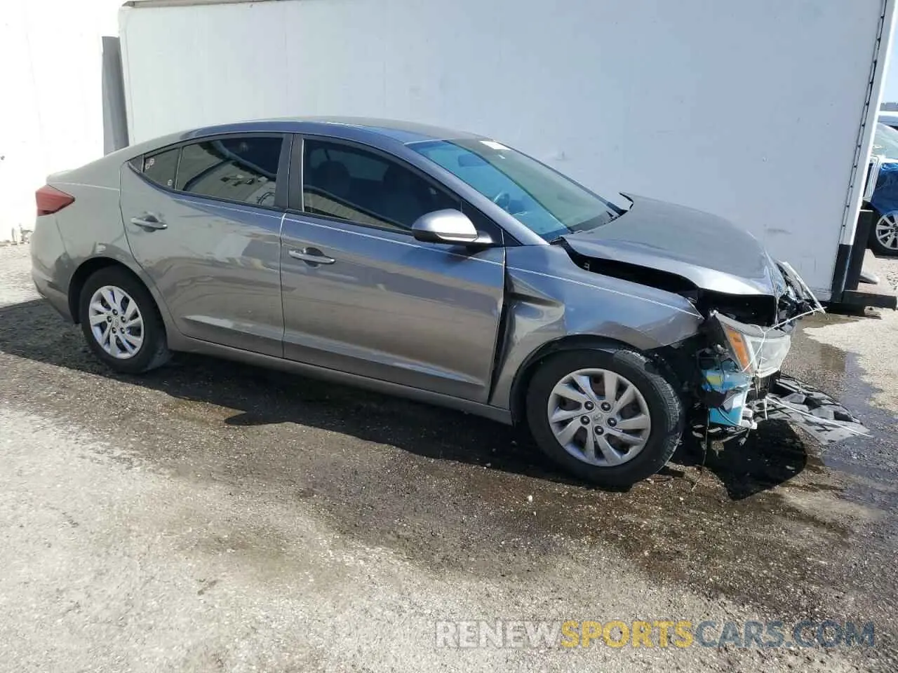 4 Photograph of a damaged car 5NPD74LFXKH410606 HYUNDAI ELANTRA 2019