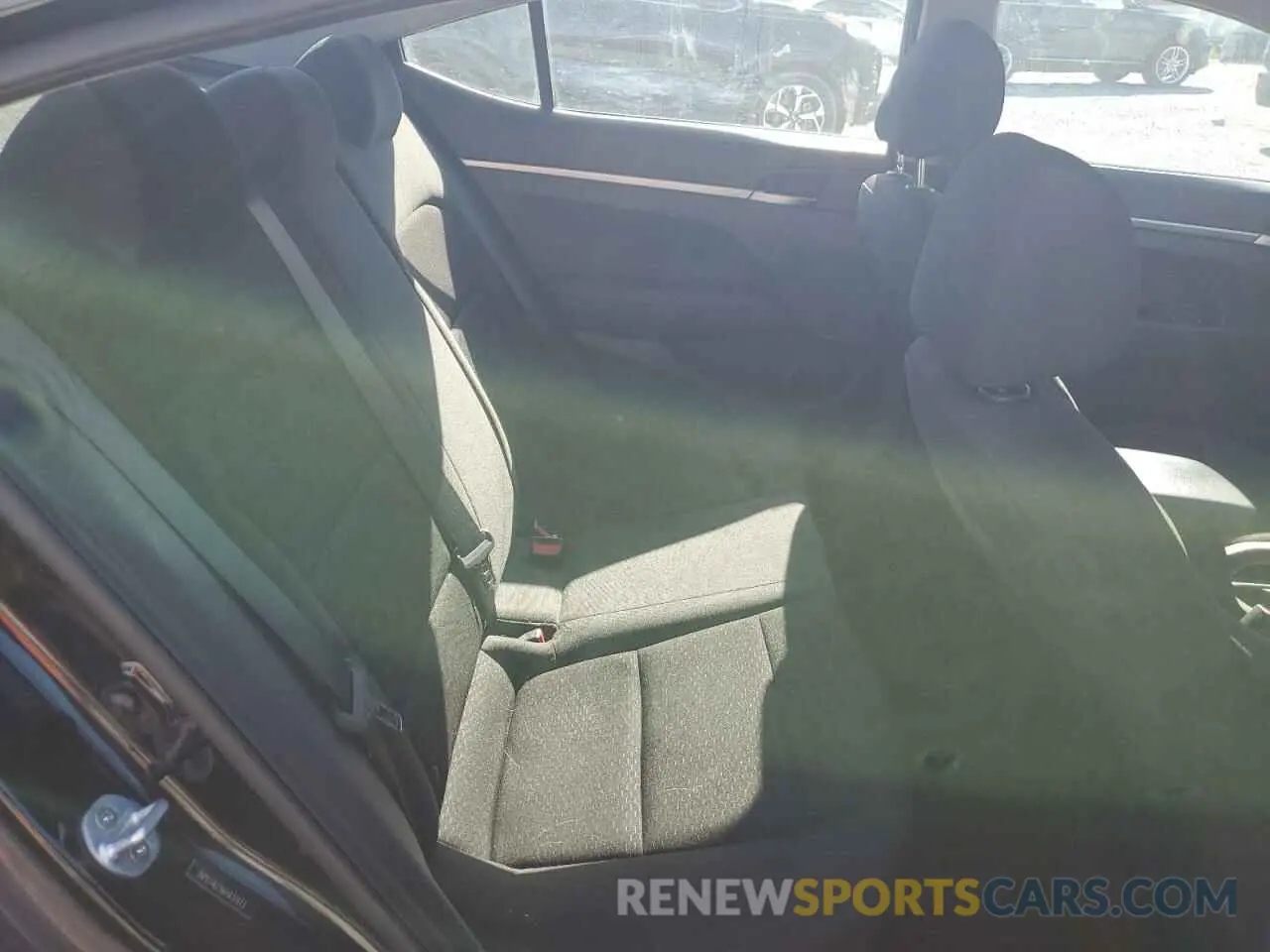 11 Photograph of a damaged car 5NPD74LFXKH431973 HYUNDAI ELANTRA 2019
