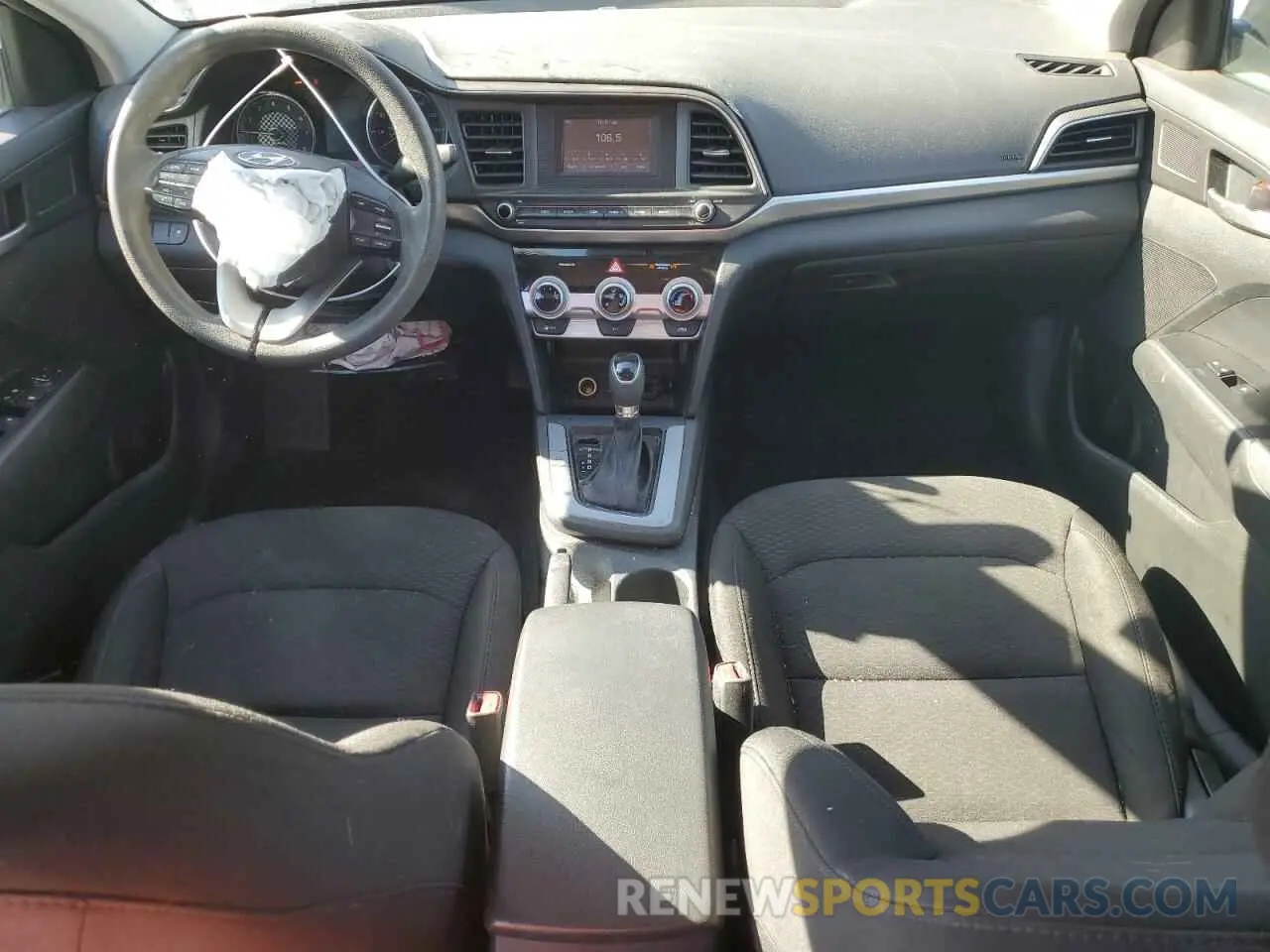 8 Photograph of a damaged car 5NPD74LFXKH431973 HYUNDAI ELANTRA 2019
