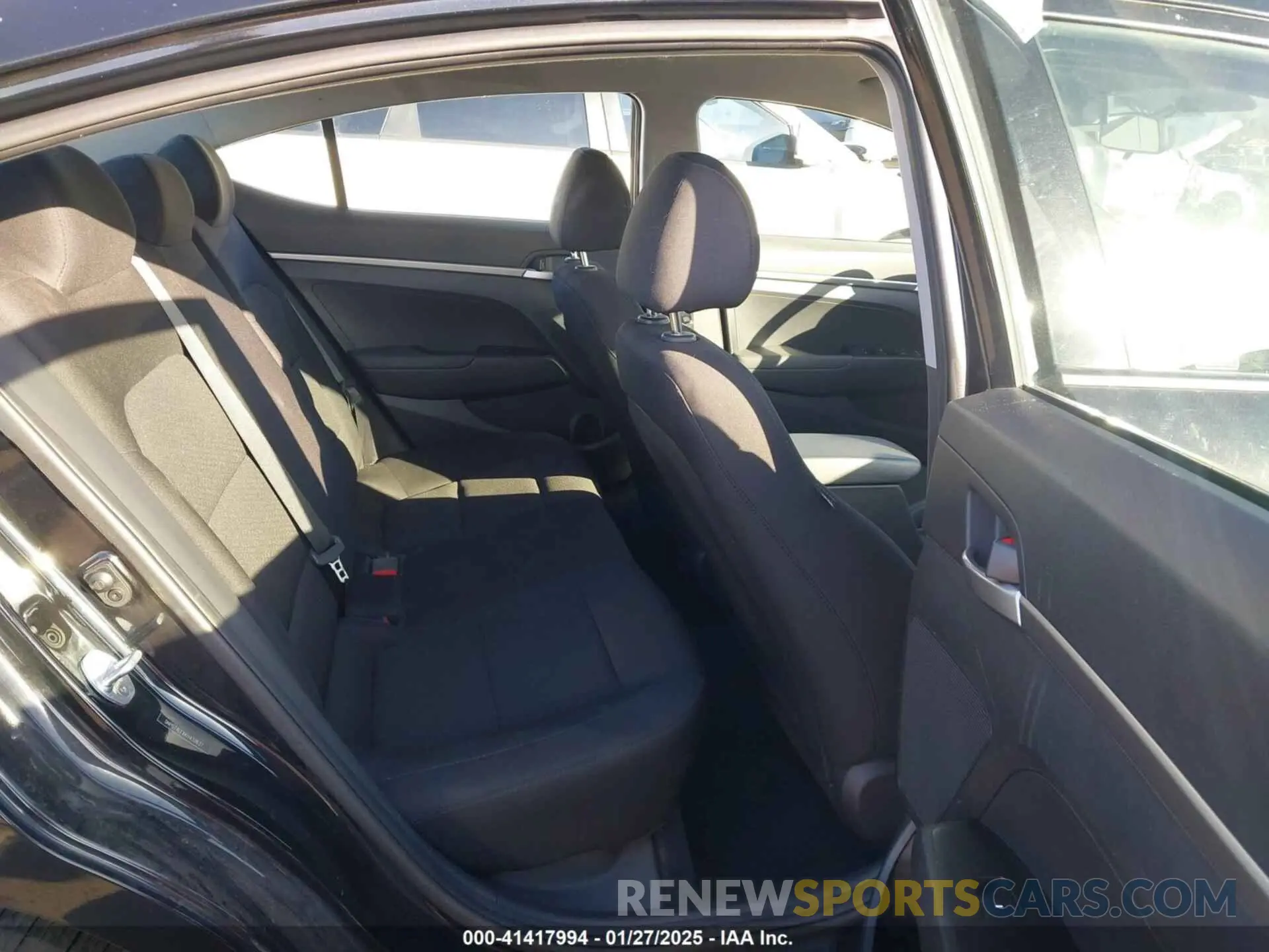 8 Photograph of a damaged car 5NPD74LFXKH432637 HYUNDAI ELANTRA 2019