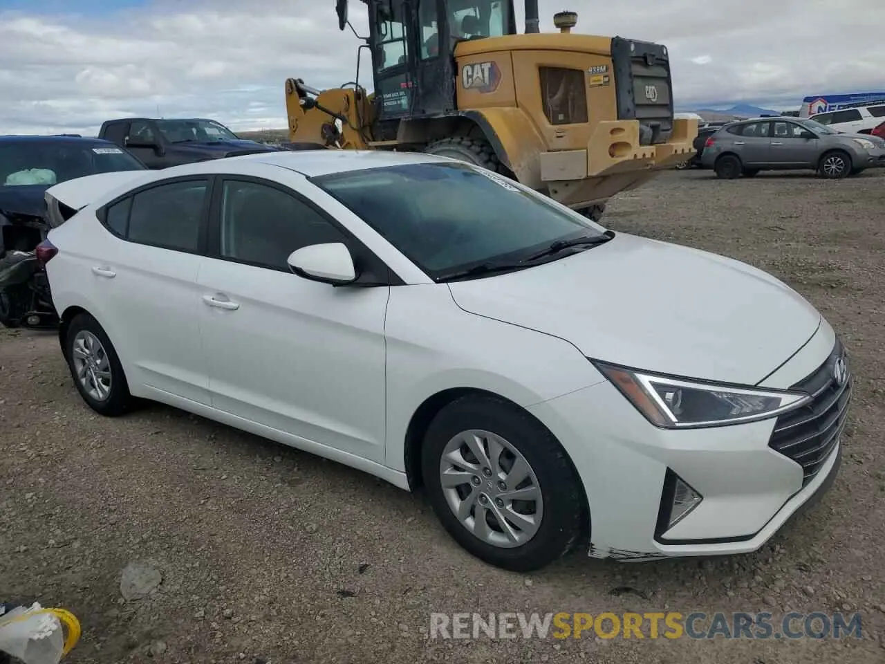 4 Photograph of a damaged car 5NPD74LFXKH443363 HYUNDAI ELANTRA 2019