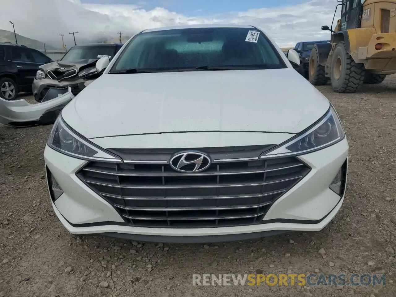 5 Photograph of a damaged car 5NPD74LFXKH443363 HYUNDAI ELANTRA 2019