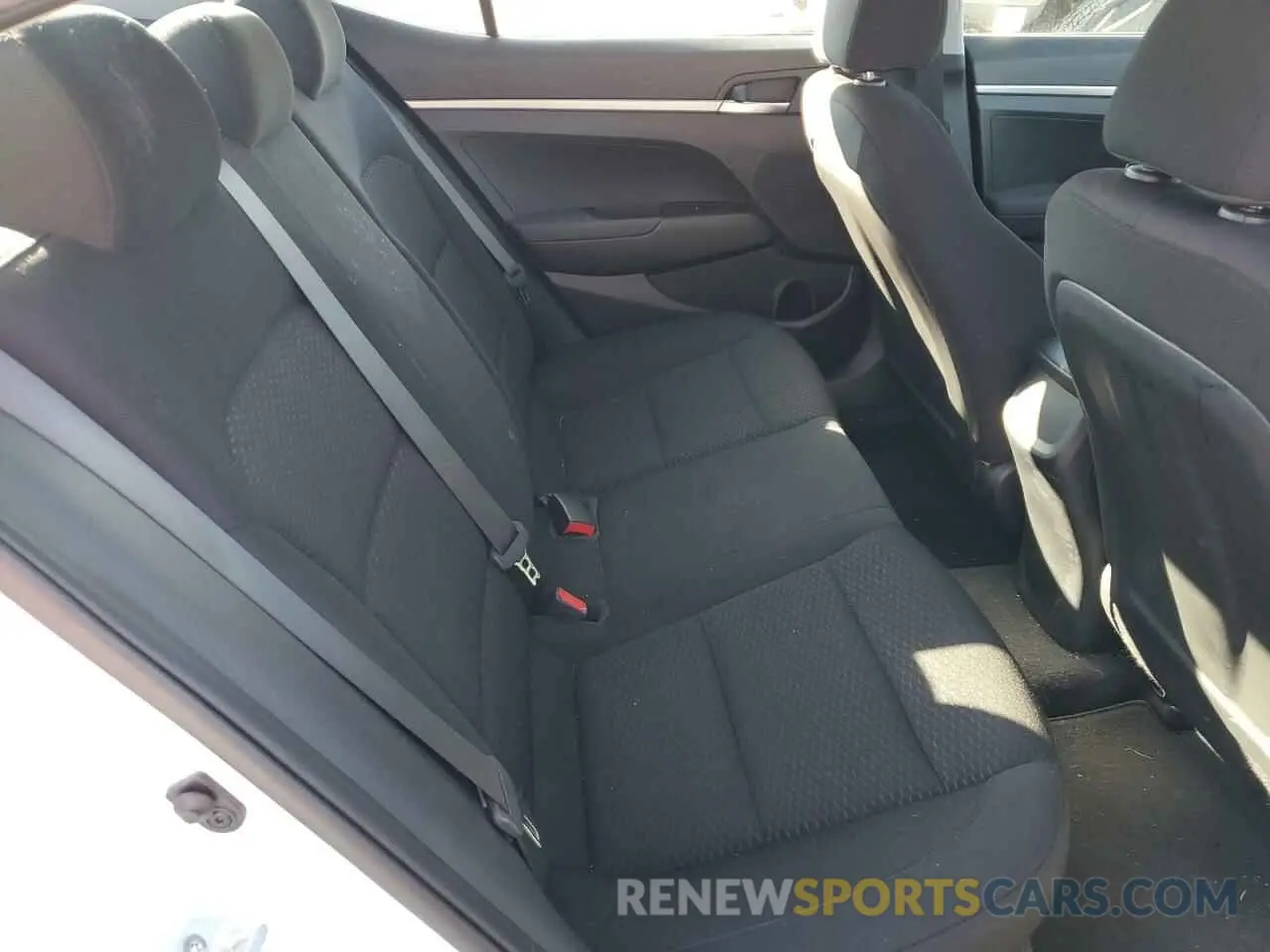 10 Photograph of a damaged car 5NPD74LFXKH451091 HYUNDAI ELANTRA 2019