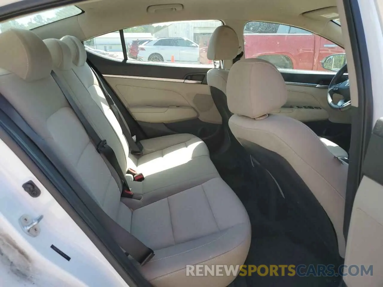 10 Photograph of a damaged car 5NPD74LFXKH481398 HYUNDAI ELANTRA 2019