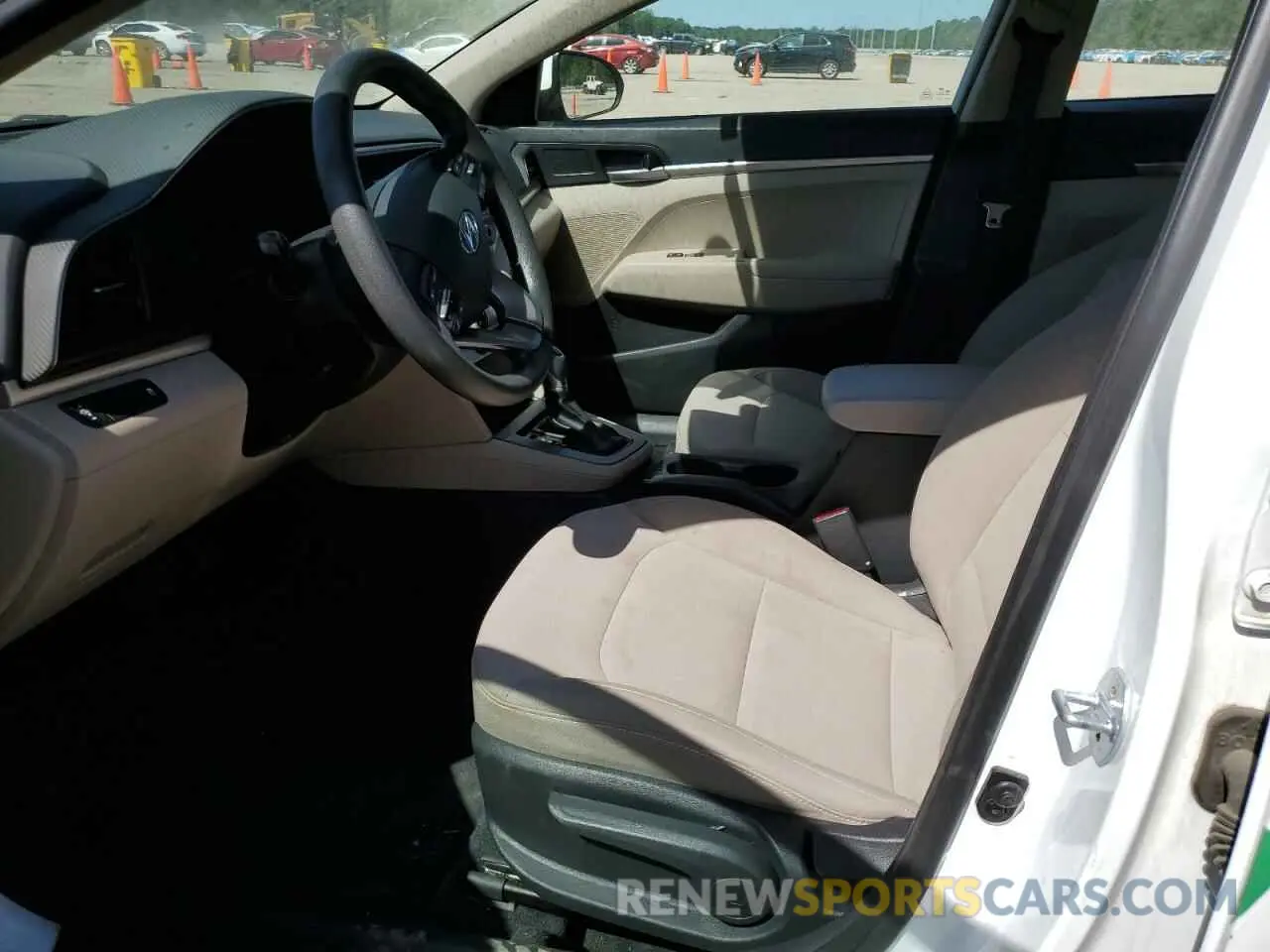 7 Photograph of a damaged car 5NPD74LFXKH481398 HYUNDAI ELANTRA 2019