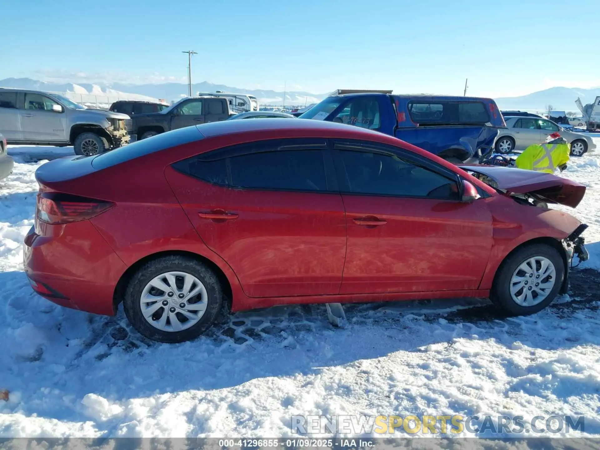14 Photograph of a damaged car 5NPD74LFXKH493230 HYUNDAI ELANTRA 2019