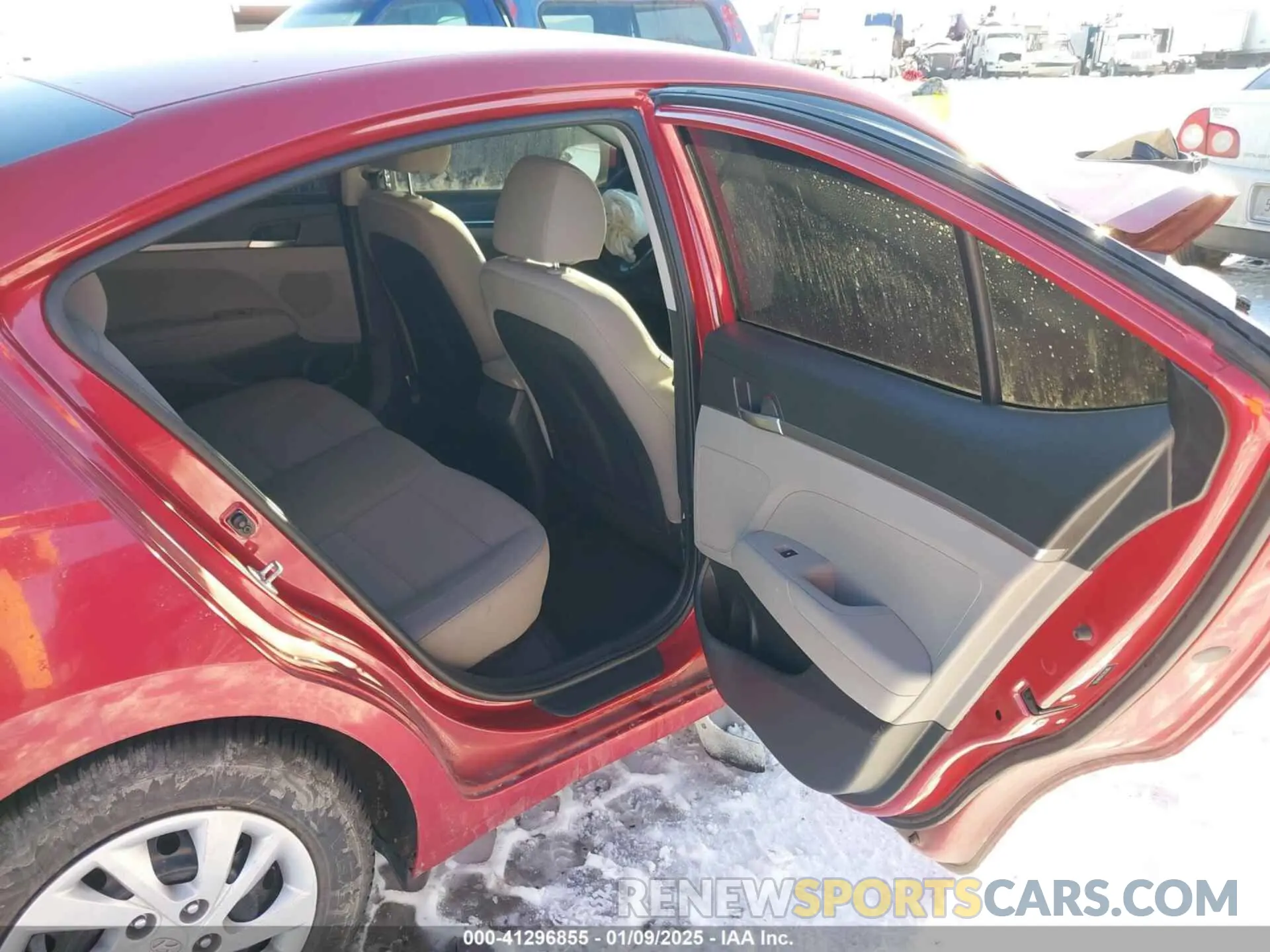 8 Photograph of a damaged car 5NPD74LFXKH493230 HYUNDAI ELANTRA 2019