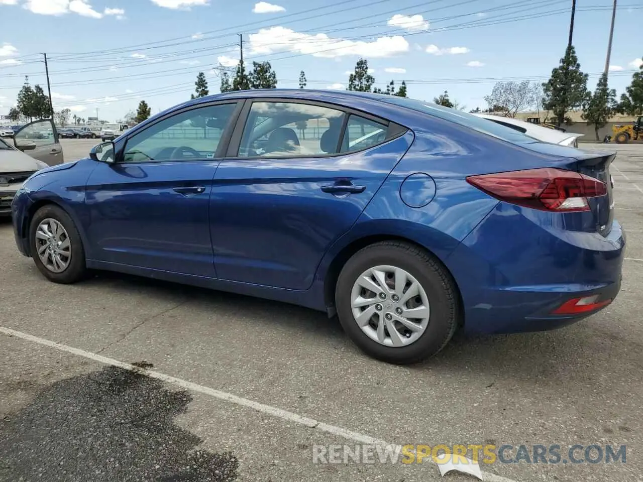 2 Photograph of a damaged car 5NPD74LFXKH495222 HYUNDAI ELANTRA 2019