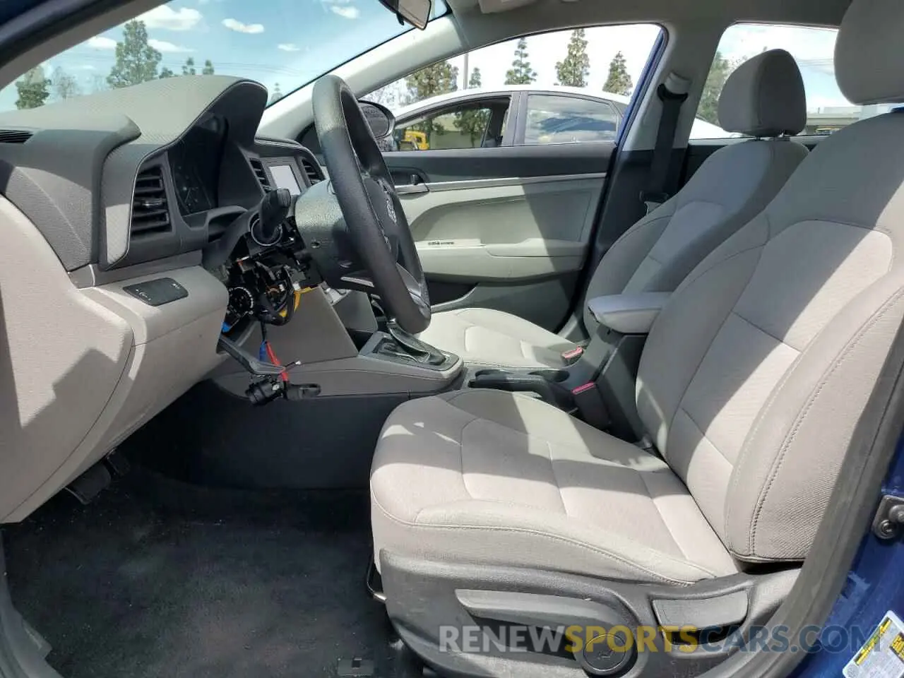 7 Photograph of a damaged car 5NPD74LFXKH495222 HYUNDAI ELANTRA 2019