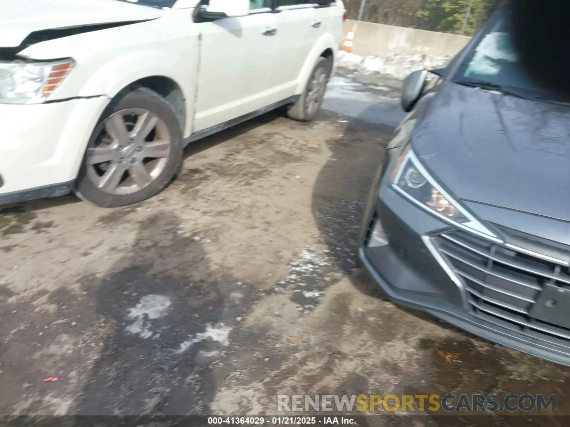 12 Photograph of a damaged car 5NPD74LFXKH497441 HYUNDAI ELANTRA 2019