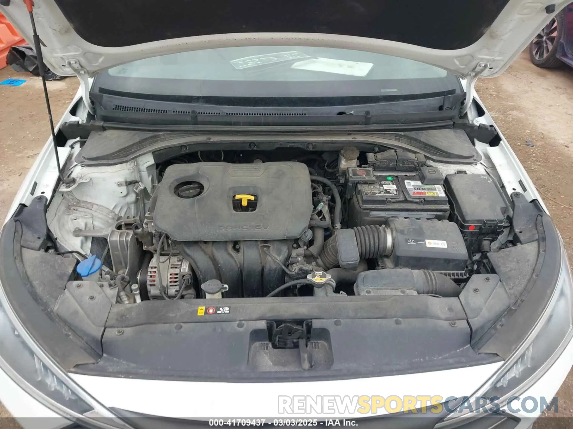 10 Photograph of a damaged car 5NPD84LF0KH411003 HYUNDAI ELANTRA 2019