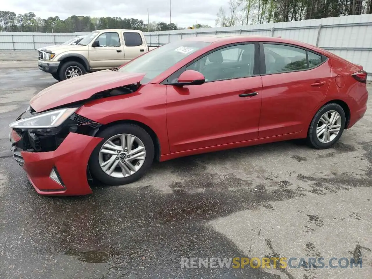 1 Photograph of a damaged car 5NPD84LF0KH412605 HYUNDAI ELANTRA 2019