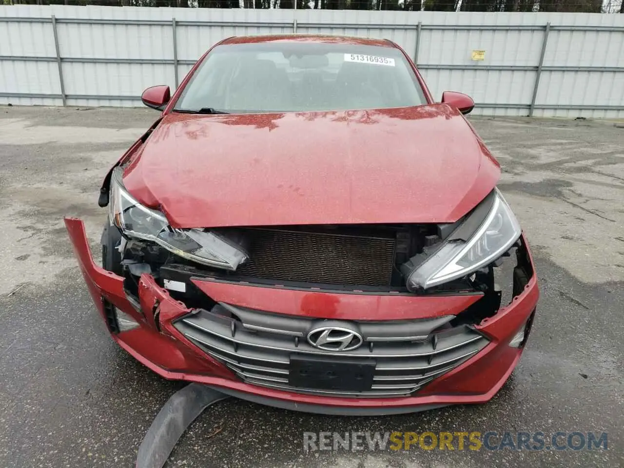 5 Photograph of a damaged car 5NPD84LF0KH412605 HYUNDAI ELANTRA 2019