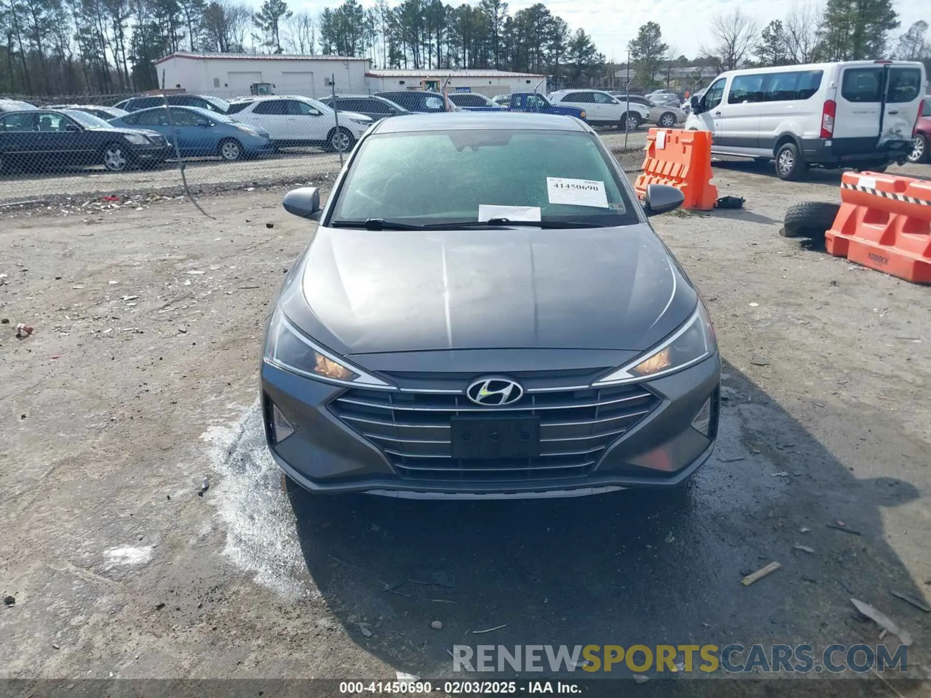 12 Photograph of a damaged car 5NPD84LF0KH420557 HYUNDAI ELANTRA 2019
