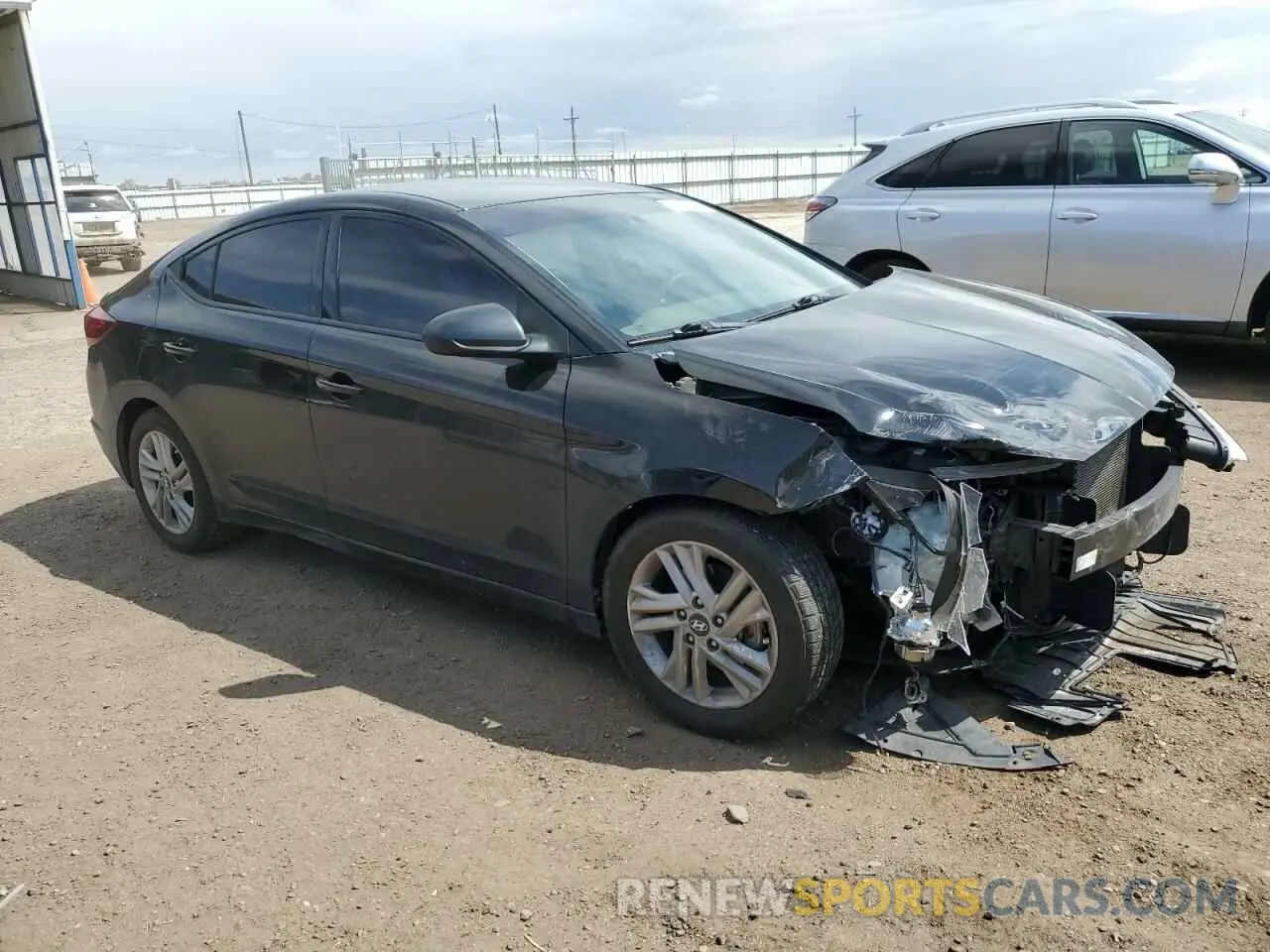 4 Photograph of a damaged car 5NPD84LF0KH426391 HYUNDAI ELANTRA 2019