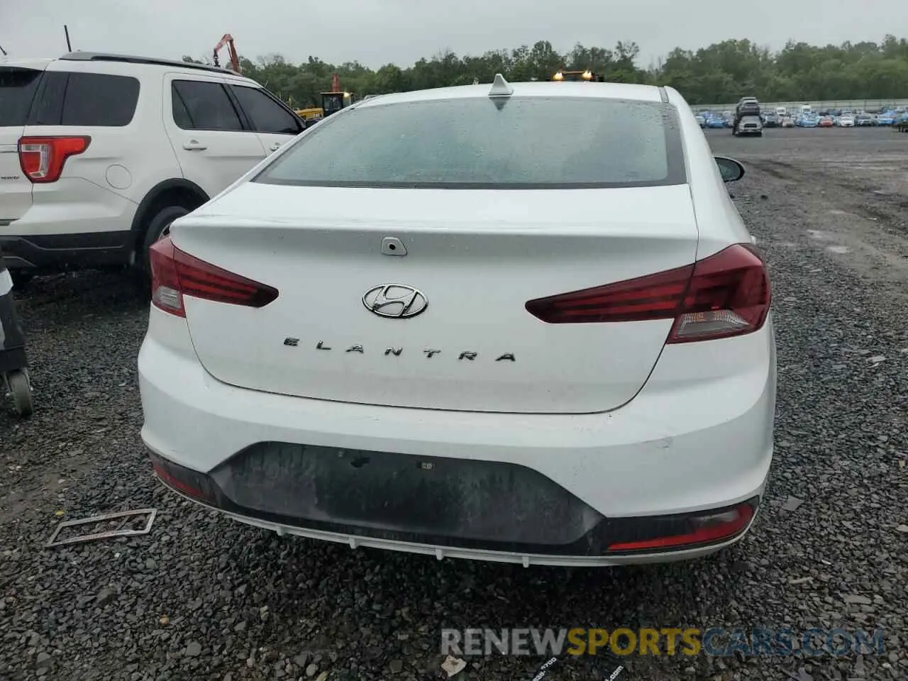 6 Photograph of a damaged car 5NPD84LF0KH426827 HYUNDAI ELANTRA 2019