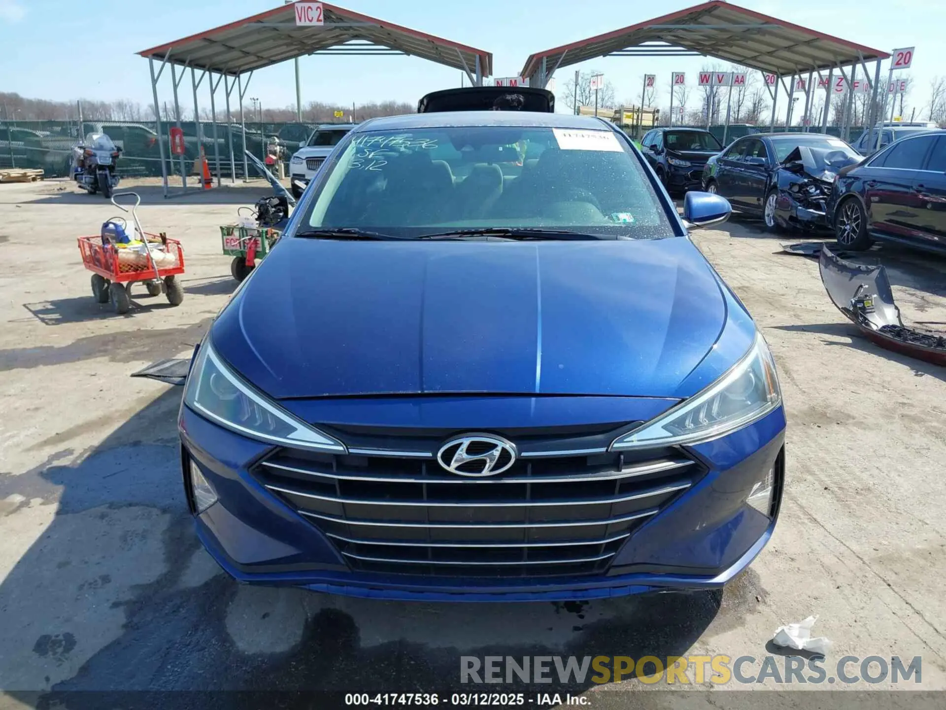 12 Photograph of a damaged car 5NPD84LF0KH435303 HYUNDAI ELANTRA 2019
