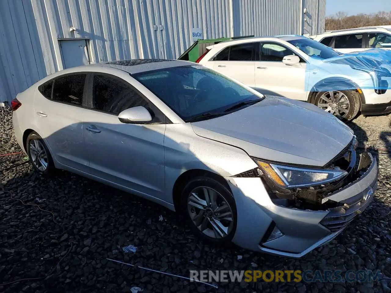 4 Photograph of a damaged car 5NPD84LF0KH436080 HYUNDAI ELANTRA 2019